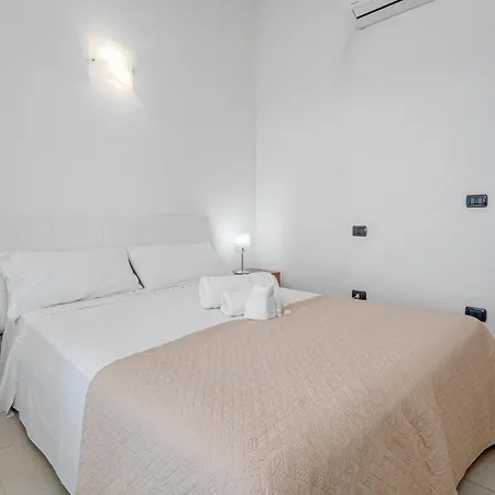 Marconi 12a Attico Apartmán